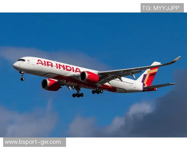 最疯狂的旅行体验皮尔斯分享私人飞机与普通客机厕所的奇妙对比